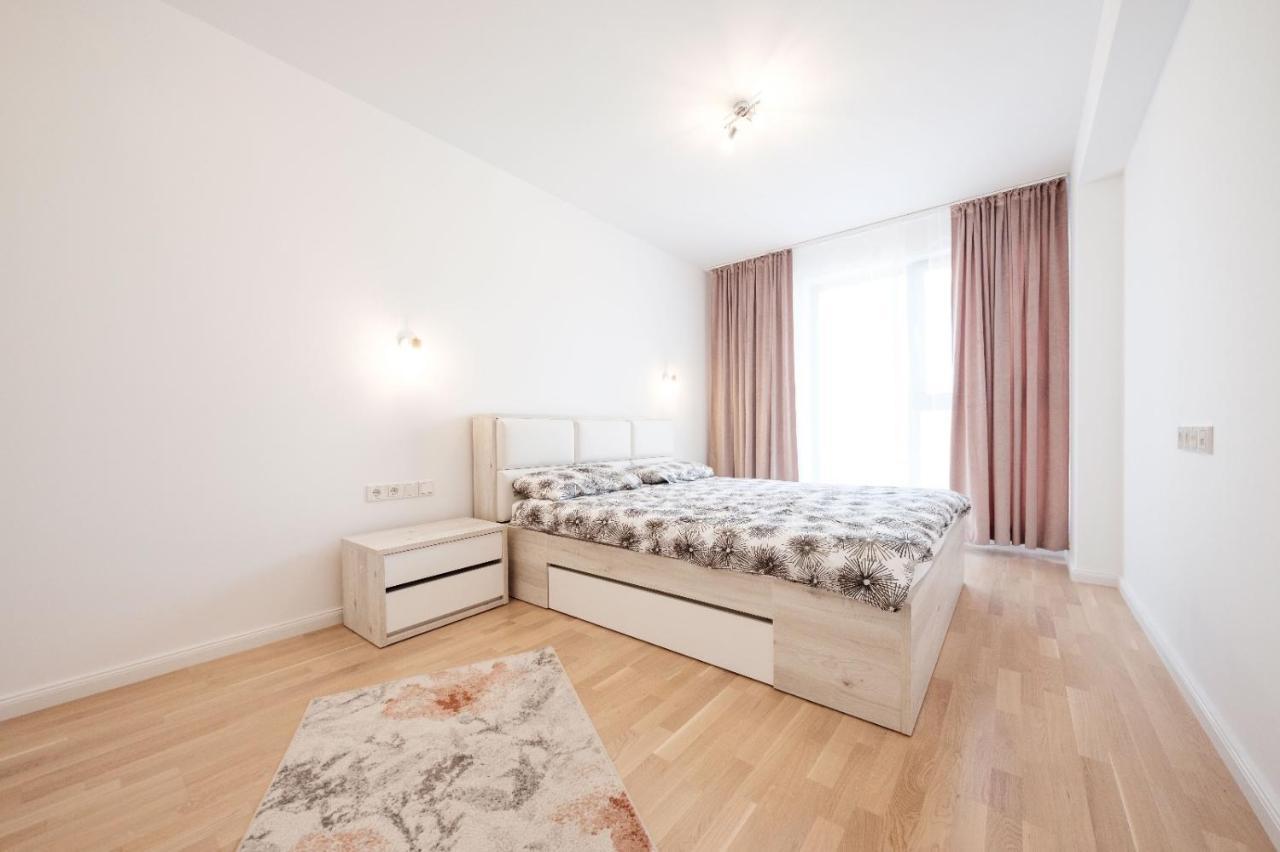 Brand New Luxury Apartment In The Heart Of Brasov Bagian luar foto